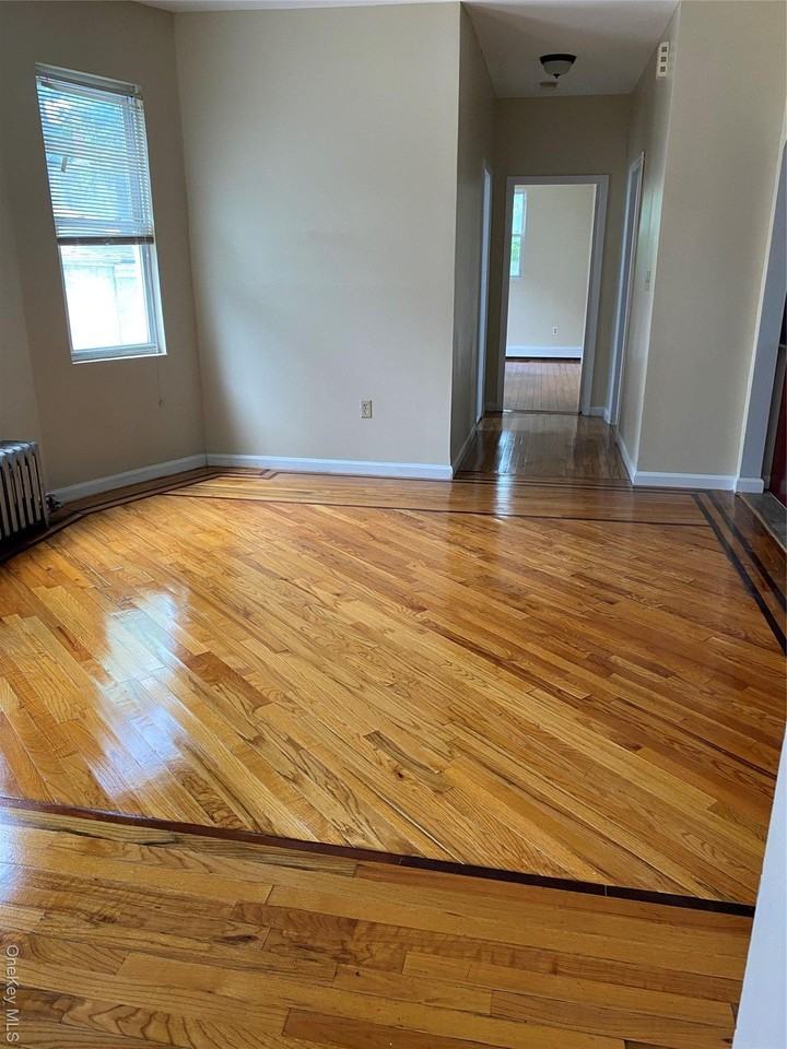 11724 164th St Unit 1 #1 - Photo 3 of 12