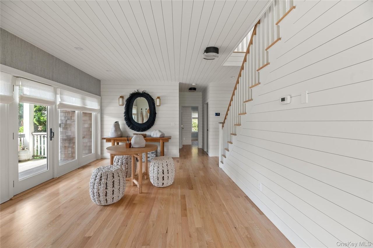 1005 Surfview Walk - Photo 5 of 43