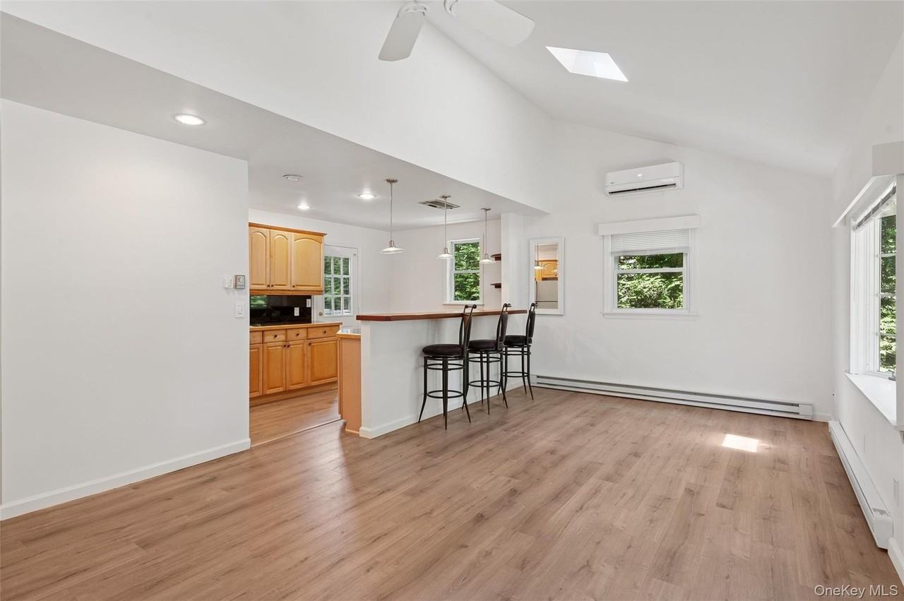 4 E End Ave - Photo 6 of 17