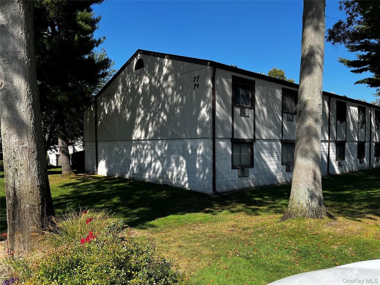 77 Richmond Boulevard #4A - Photo 4 of 31