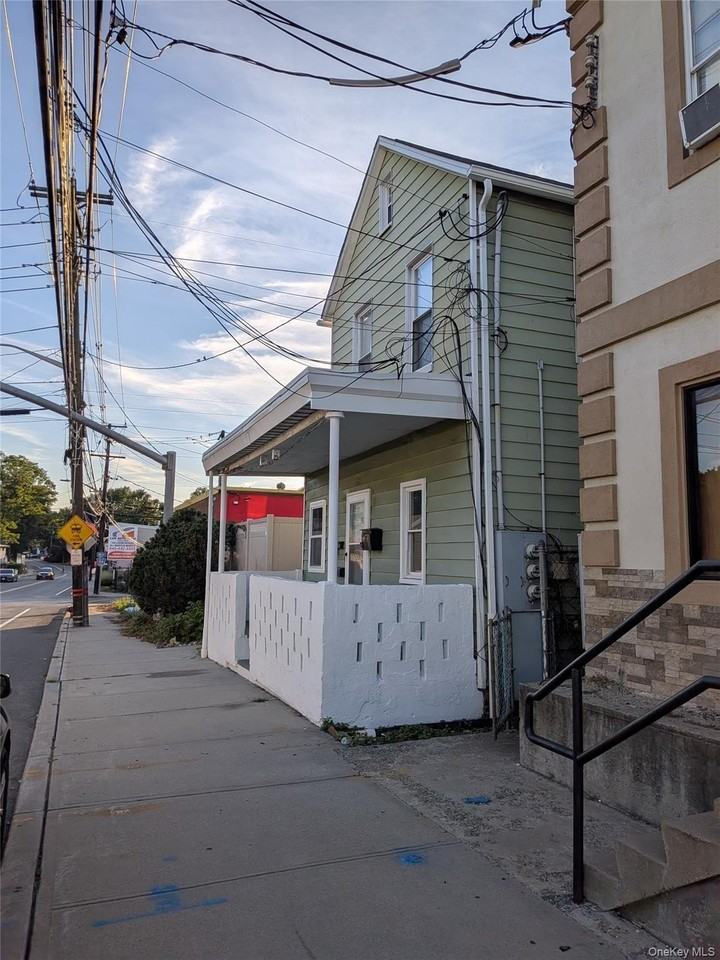 90 W Railroad Ave ## 92 - Photo 2 of 17