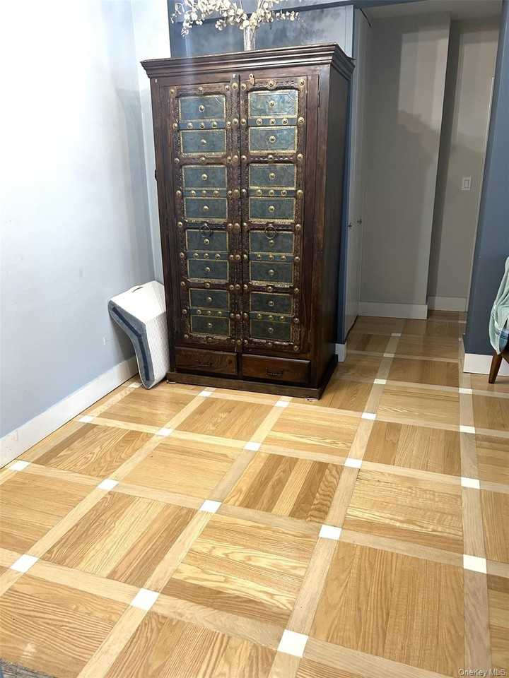 8915 Parsons Blvd Apt 9 #9 - Photo 4 of 10