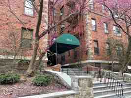 featured image of 663 Locust Street #3G