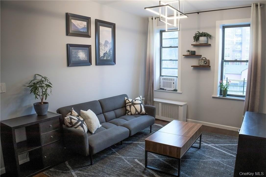 663 Locust St Apt 3g #3G - Photo 2 of 13