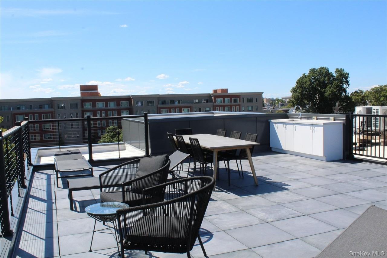 331 E Main St #210 - Photo 6 of 7
