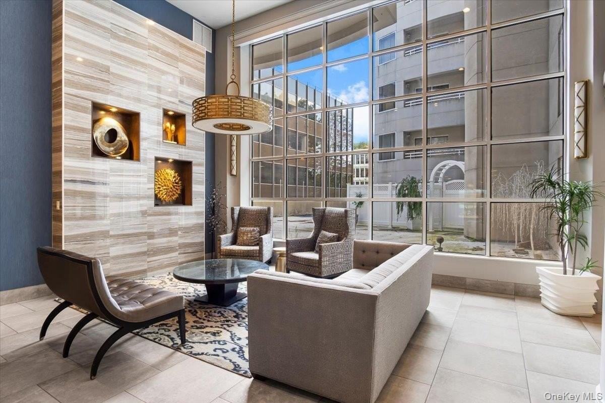 100 Cuttermill Rd Apt 3f #3F - Photo 7 of 33