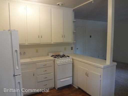 2900 MARCONI AVENUE - Photo 2 of 7