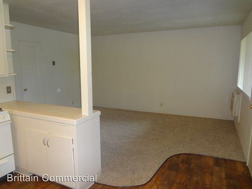 2900 MARCONI AVENUE - Photo 4 of 7