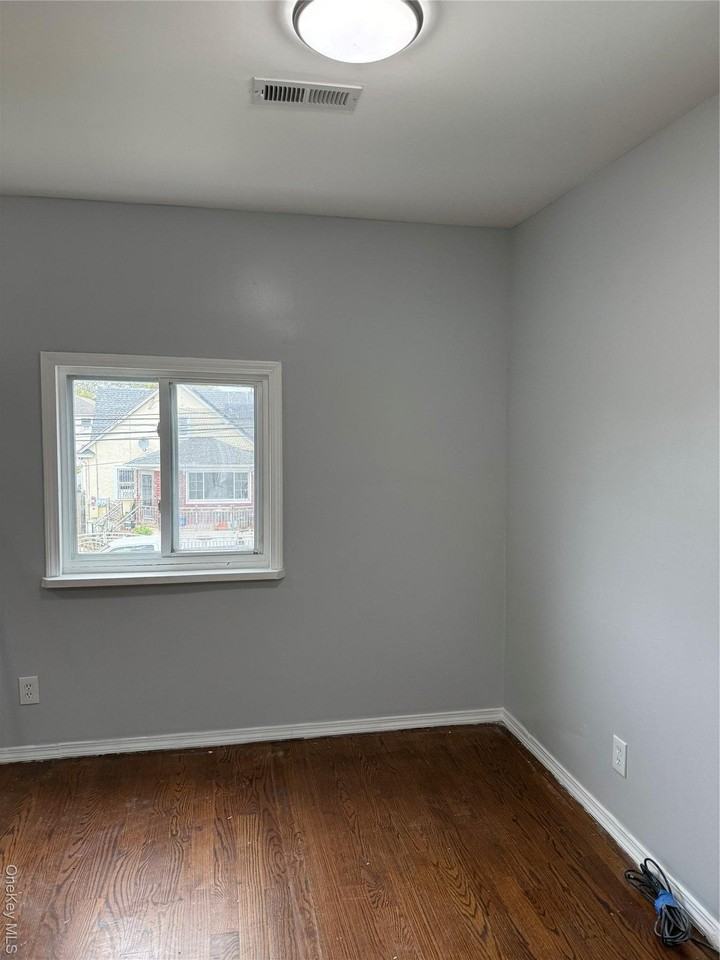 119-24 199th Street - Photo 2 of 12