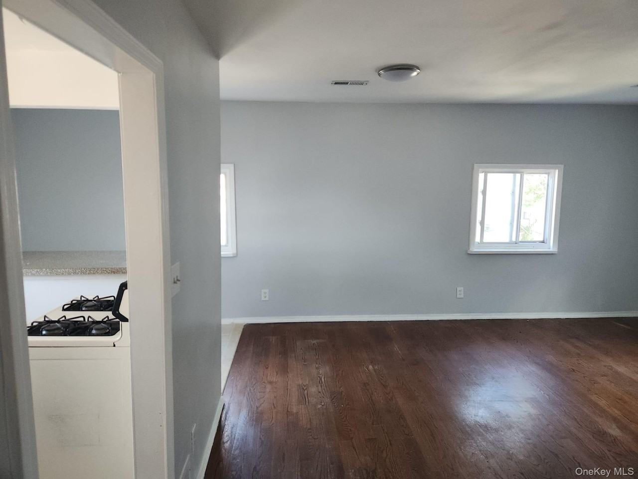 119-24 199th Street - Photo 3 of 12