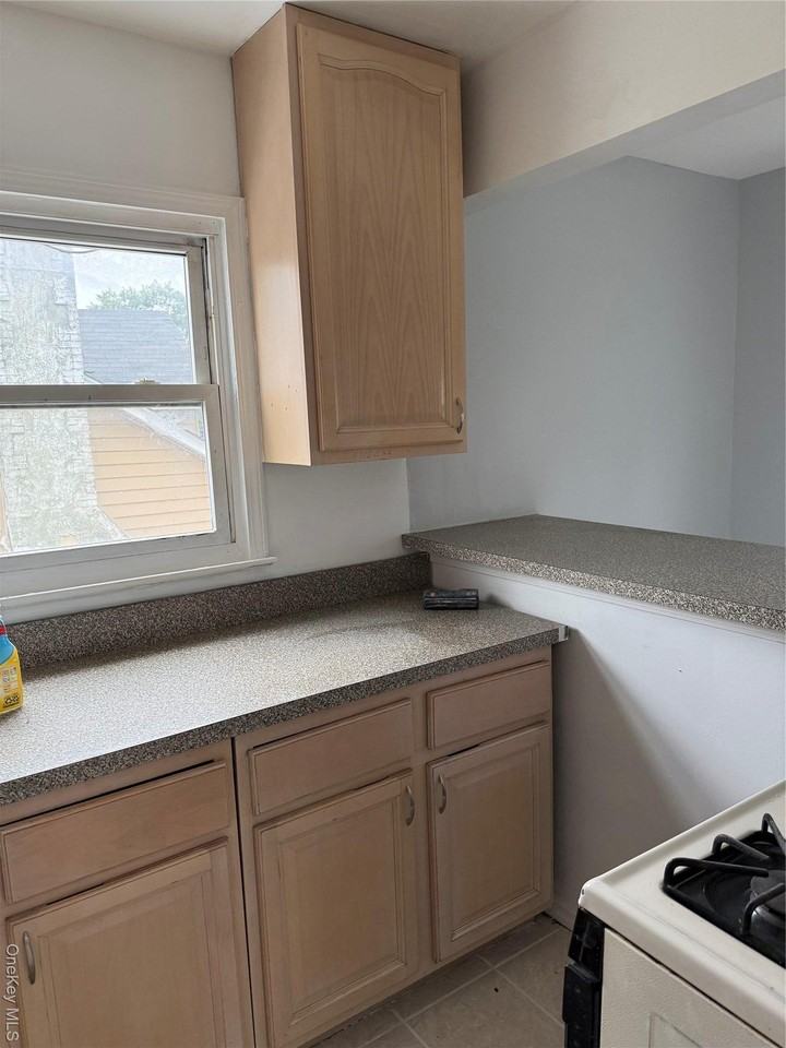 119-24 199th Street - Photo 7 of 12