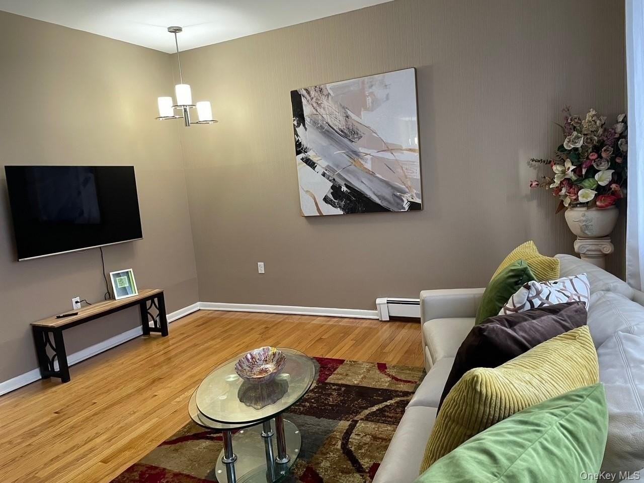 32 Roanoke Ave #1 - Photo 6 of 11