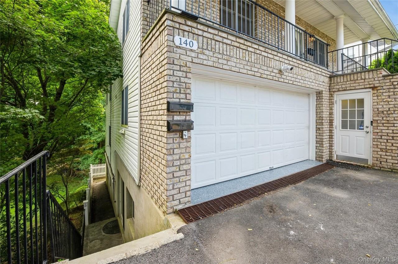 140 Woodside Ave - Photo 2 of 17