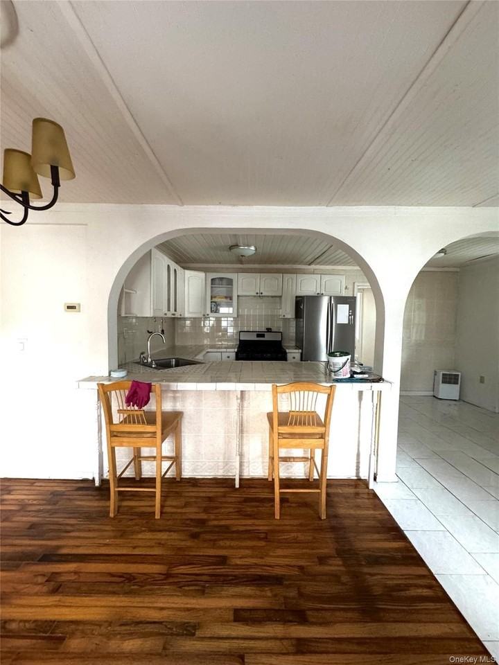 152 Forest Glen Road #4 - Photo 2 of 12