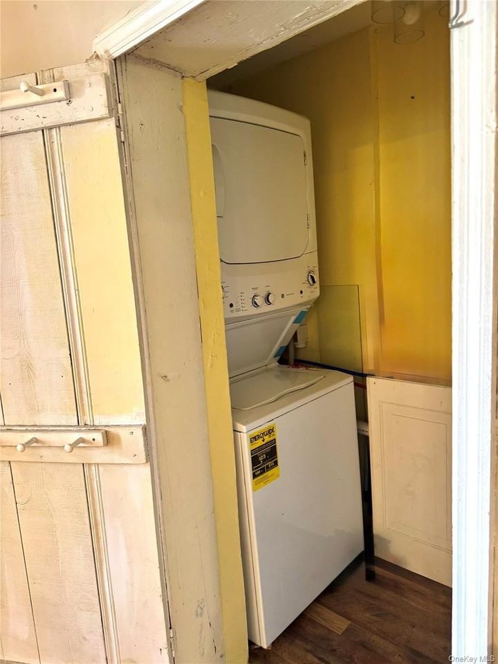 152 Forest Glen Road #4 - Photo 4 of 12