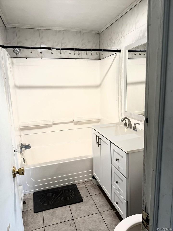 152 Forest Glen Road #4 - Photo 7 of 12