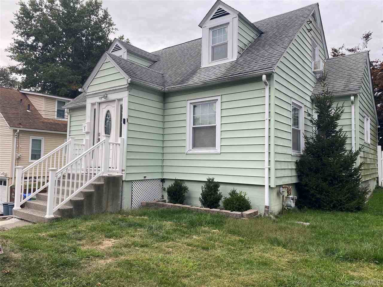 7 Woods Pl - Photo 6 of 18