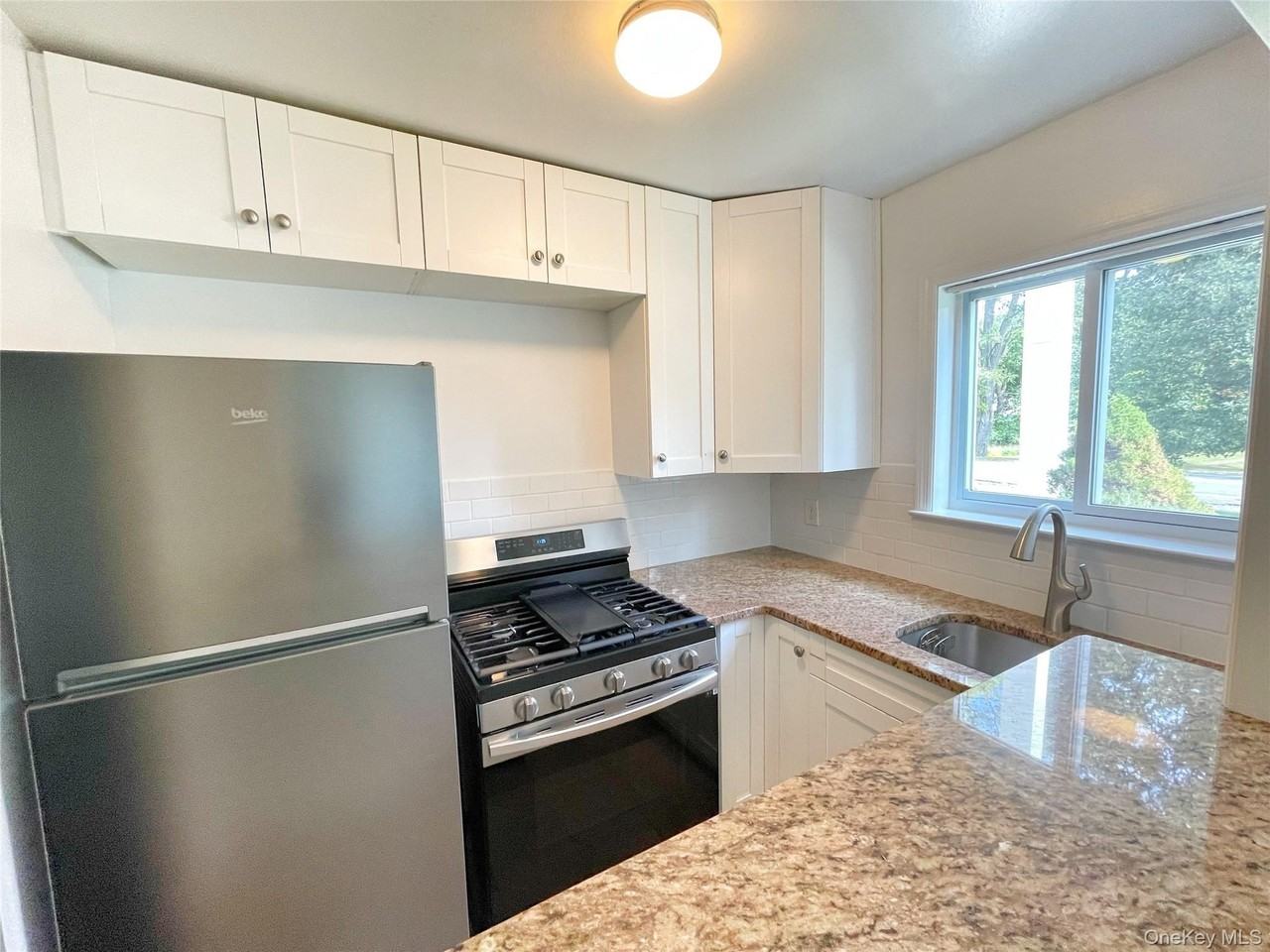 92 Osborne Hill Road #A3 - Photo 4 of 8