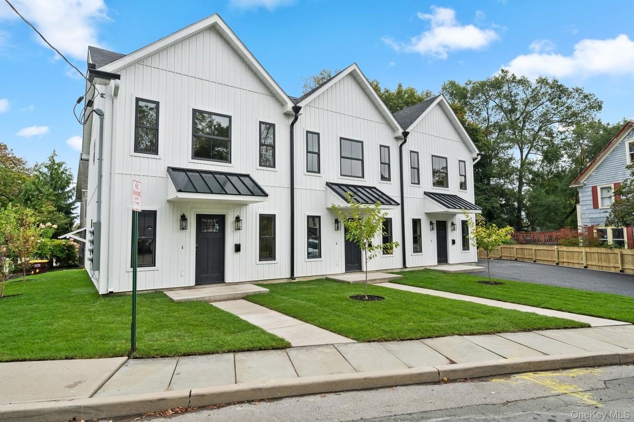 43 Wheeler Ave Apt B #B - Photo 2 of 42