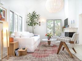 featured image of 15 Mount Misery Drive