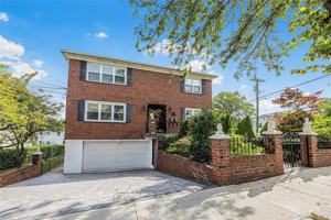 featured image of 2 Bryn Mawr Pl 1st Fl #1stFL