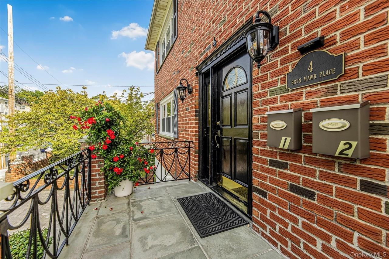 2 Bryn Mawr Pl 1st Fl #1stFL - Photo 3 of 26