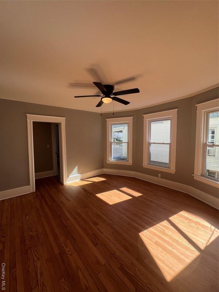 46 46 Manitou Avenue unit: 1 #1 - Photo 3 of 15