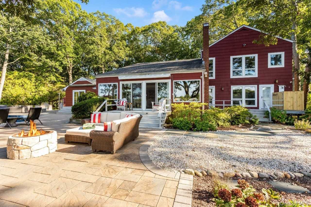 3693 3693 Pine Neck Road - Photo 3 of 16