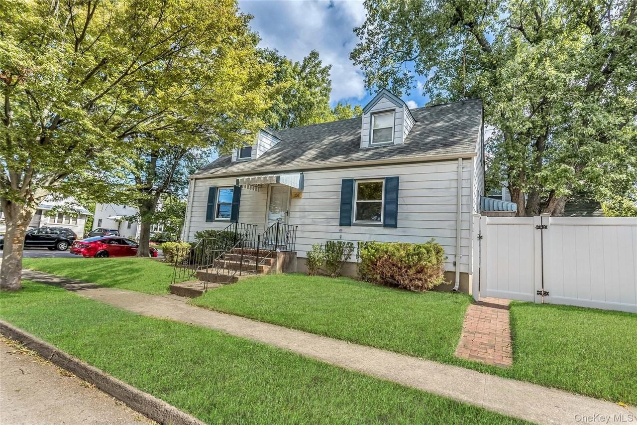 136 136 N 1st Street - Photo 2 of 21