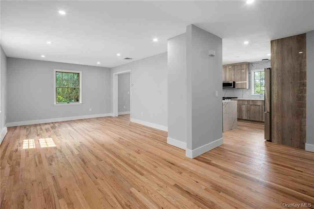 44 44 Harrison Avenue - Photo 7 of 25