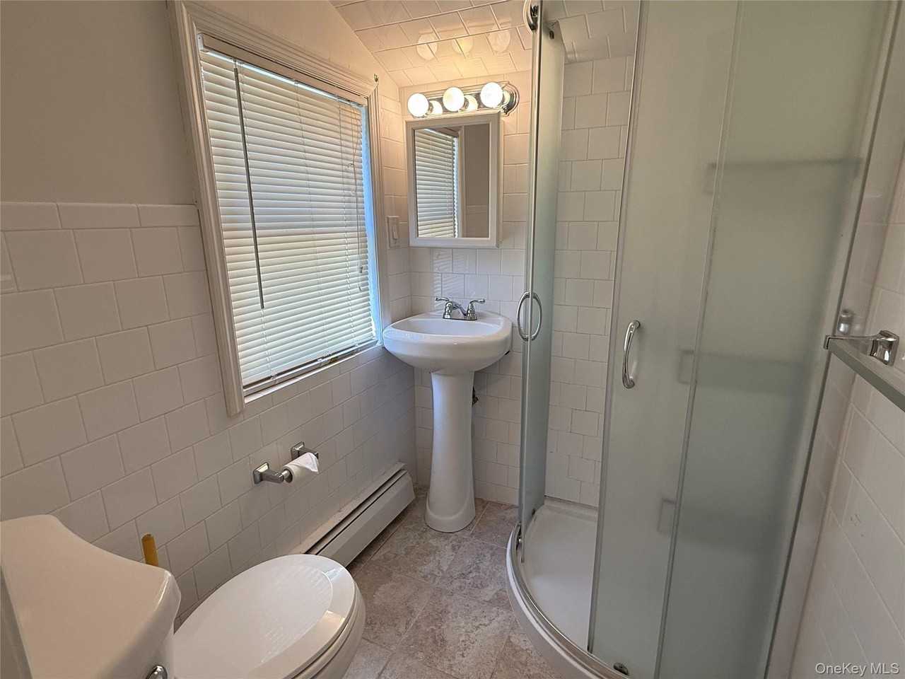 875 Fleetwood Road - Photo 7 of 12