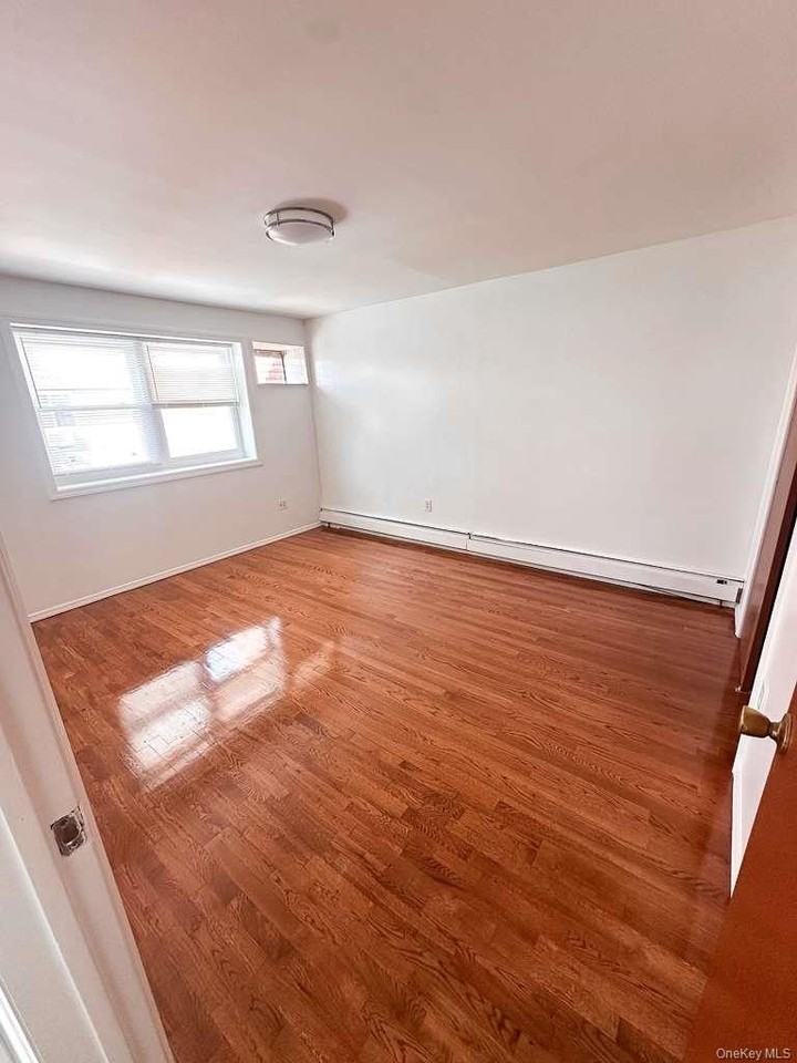 19703 120th Ave - Photo 7 of 11