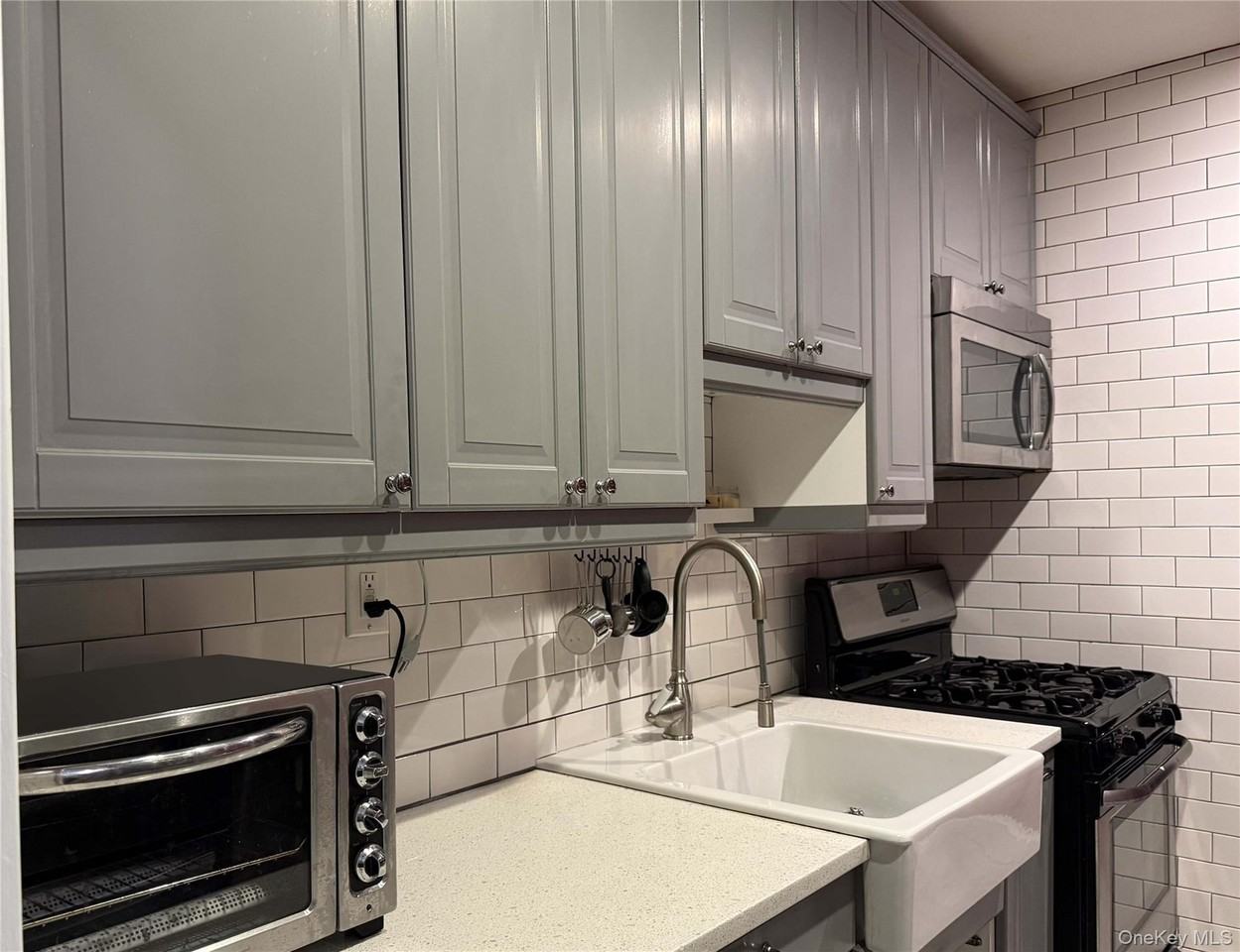 34th Avenue #3T - Photo 3 of 16