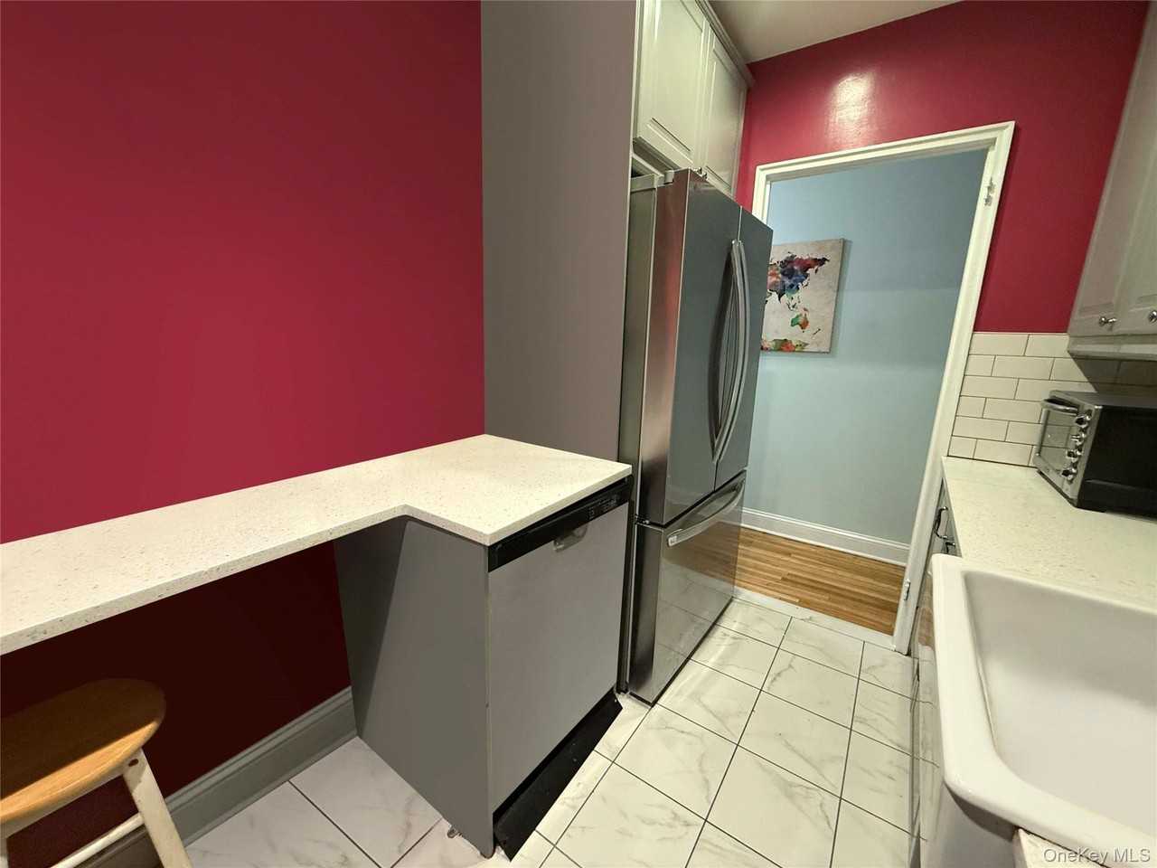 34th Avenue #3T - Photo 5 of 16