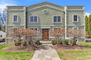 featured image of 142 Bannon Ave Apt 4 #4