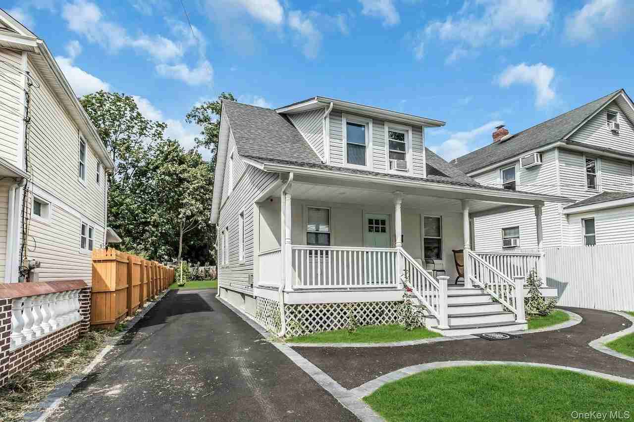 4 W 11th St - Photo 2 of 21