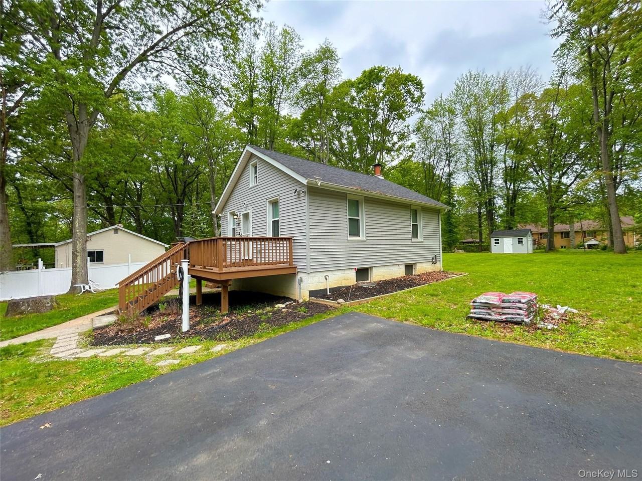 17 John Street - Photo 2 of 13