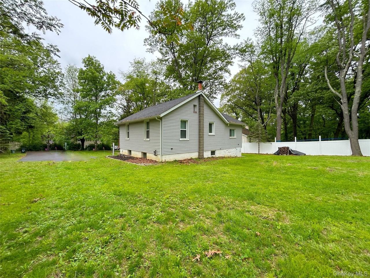 17 John Street - Photo 4 of 13