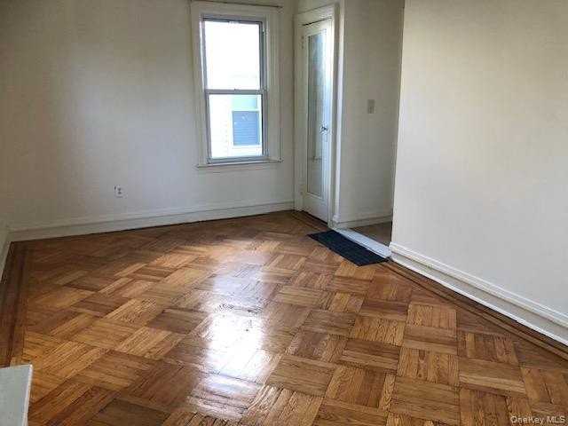 173-32 82nd Avenue - Photo 3 of 6