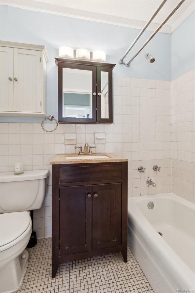 3960 54th St Apt 3b #3B - Photo 6 of 6