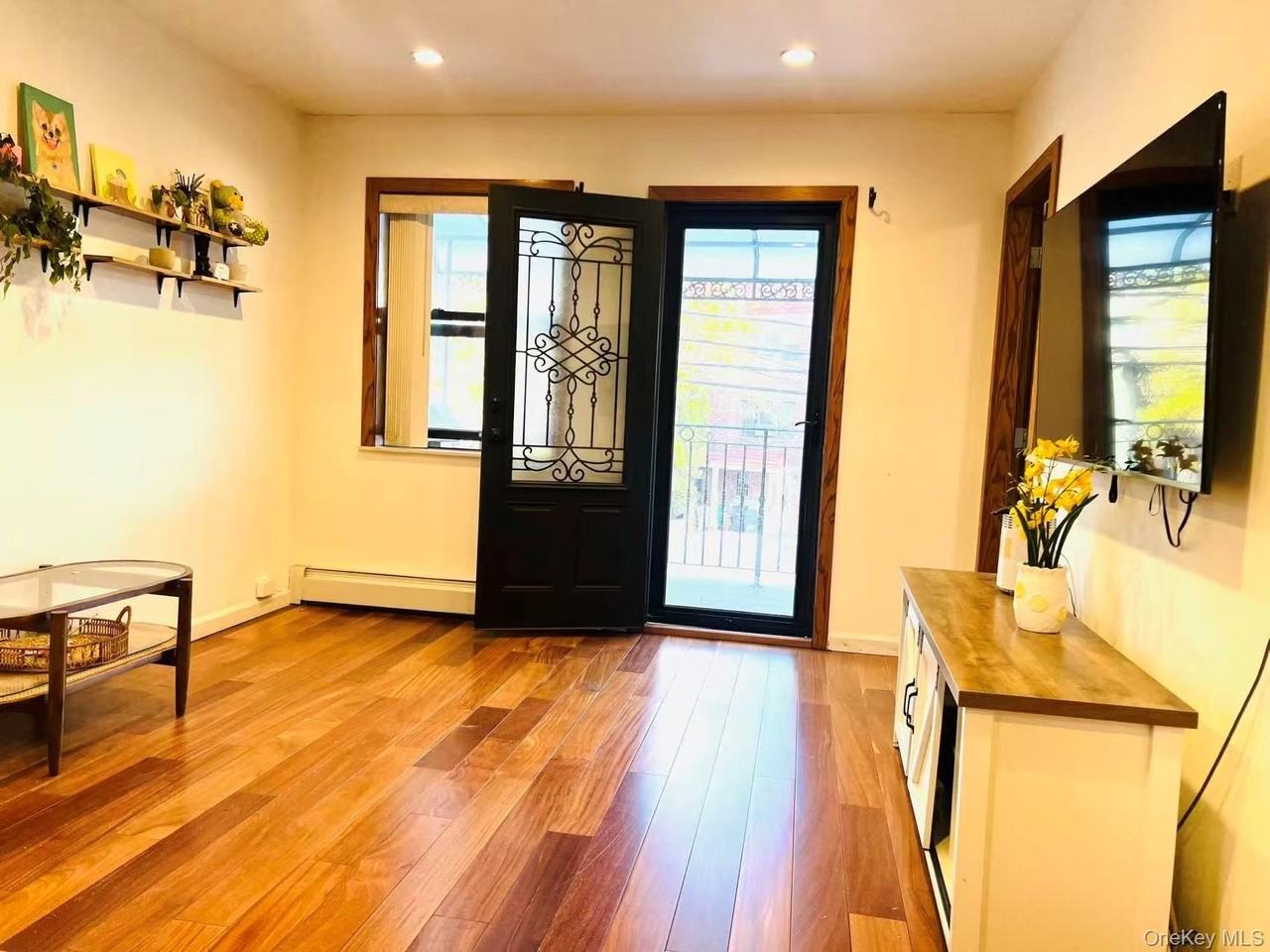 6254 Dry Harbor Rd 2nd Fl #2ndFL - Photo 4 of 14