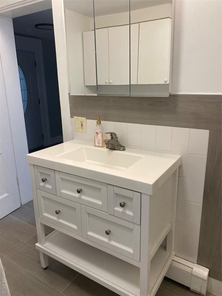 81 South St - Photo 7 of 12