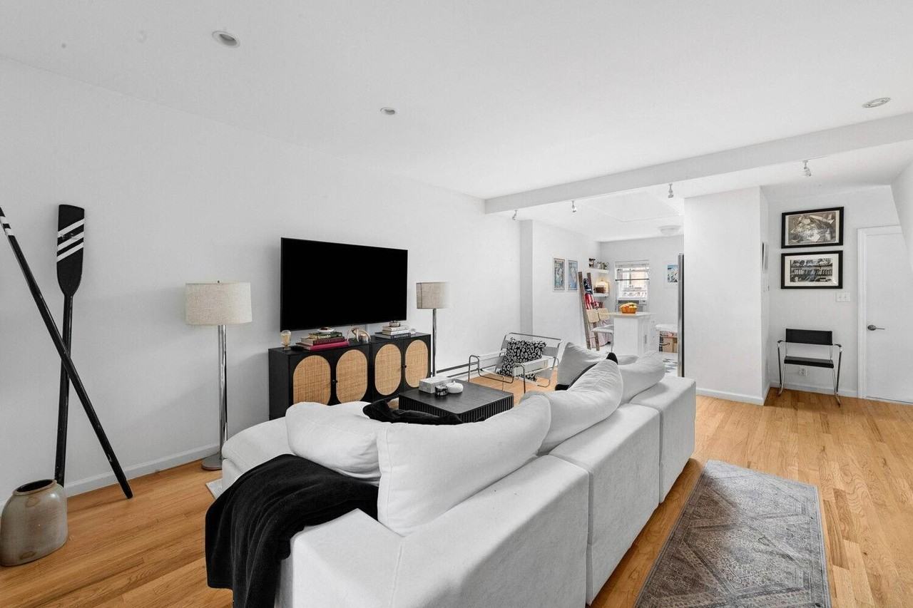 282 Hudson St Unit 3 #3 - Photo 2 of 10