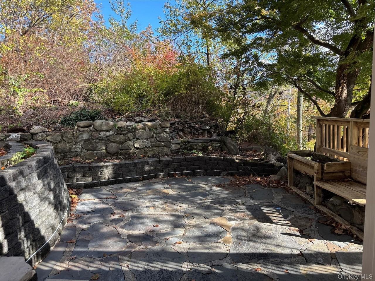 353 Jersey Ave - Photo 7 of 10