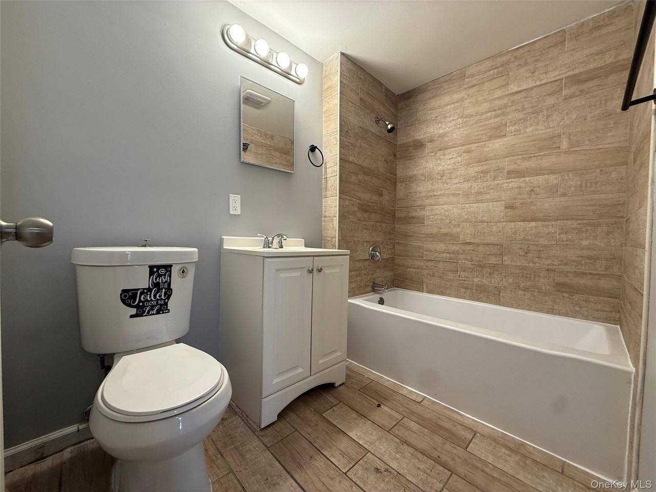 14 Dubois St - Photo 7 of 9