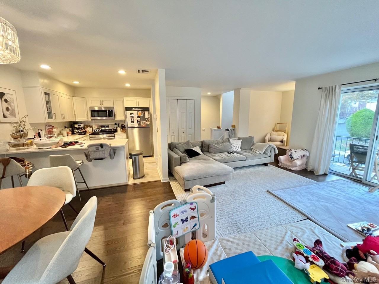 599 Midland Avenue #1-4 - Photo 6 of 15