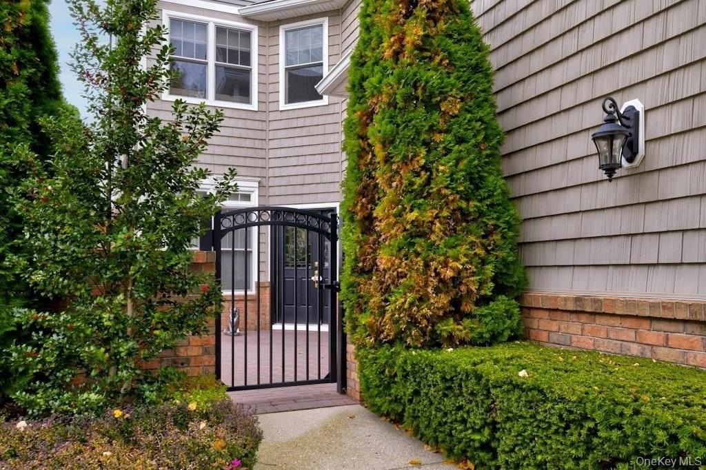 702 Equestrian Way - Photo 2 of 25