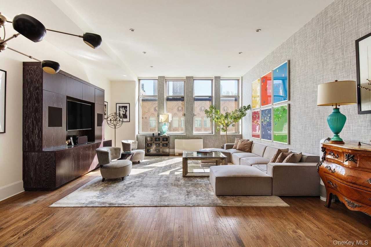 252 7th Avenue #12O - Photo 2 of 12