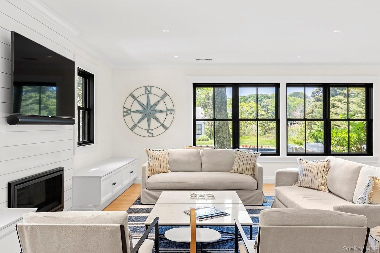 60 Franklin Avenue - Photo 2 of 26