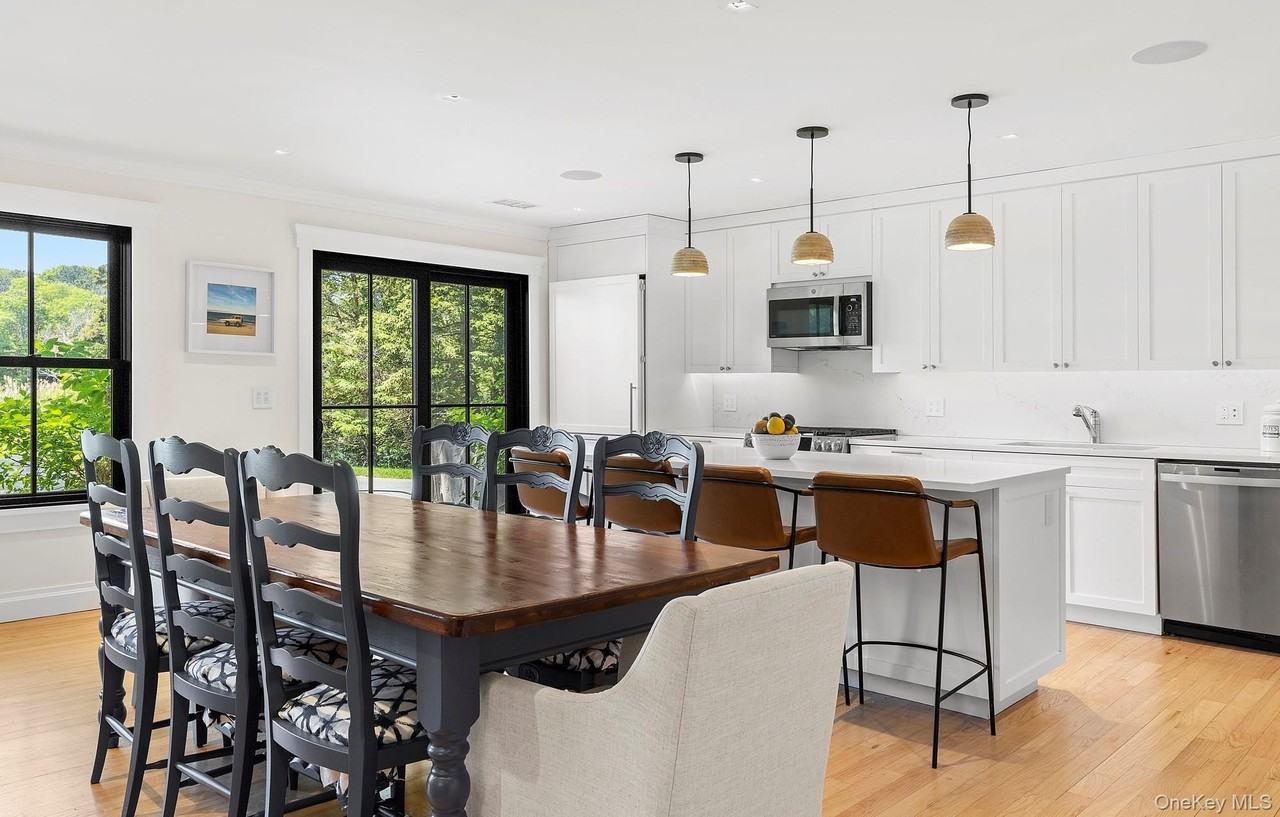 60 Franklin Avenue - Photo 3 of 26